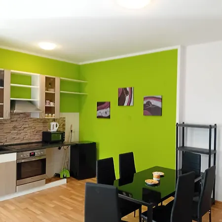 Apartment Stellas Monteurwohnungen *